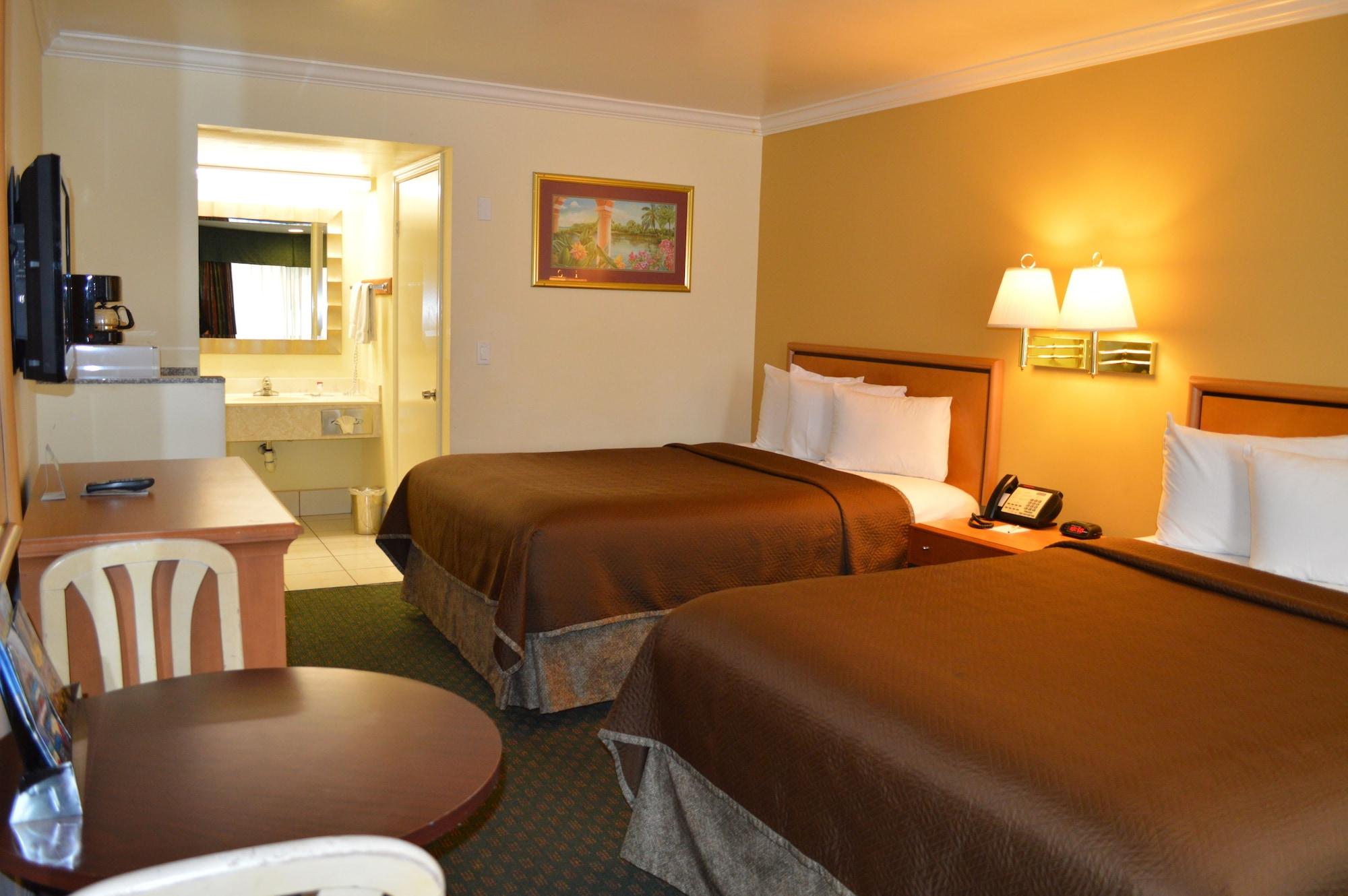 Hotel Travelodge By Wyndham Downtown Convention Center 2*