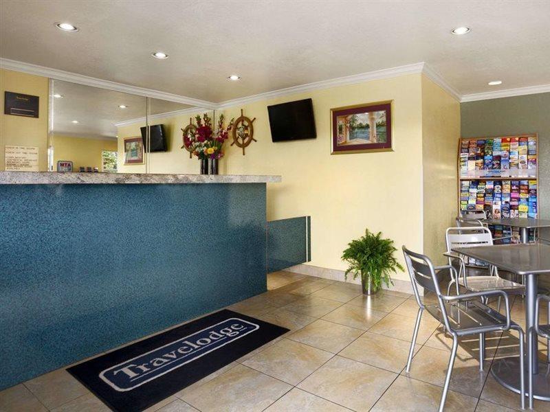 Travelodge By Wyndham Downtown Convention Center 2*